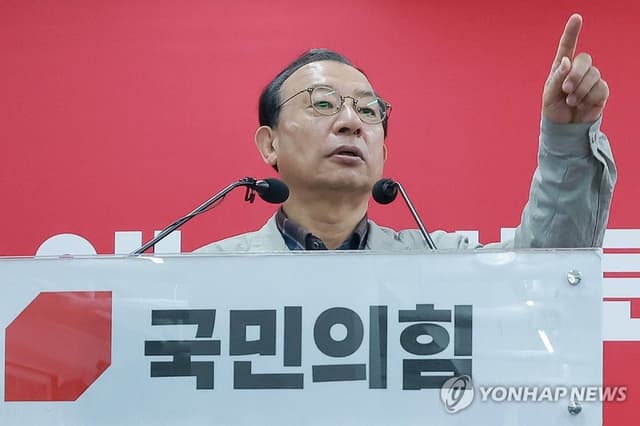 이정현 "꿩 먹고 알 먹고 털까지 가져가나" 대구 중진 저격…주호영 "호남 출신이 대구 만만하게 보나"