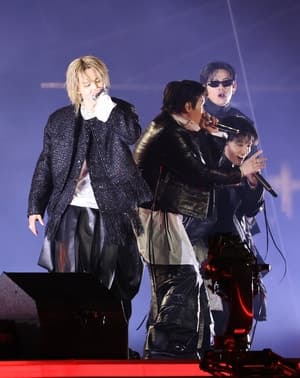 “긴 여정 끝내고 이 자리에”…BTS, 광화문 컴백쇼에 ‘감격’