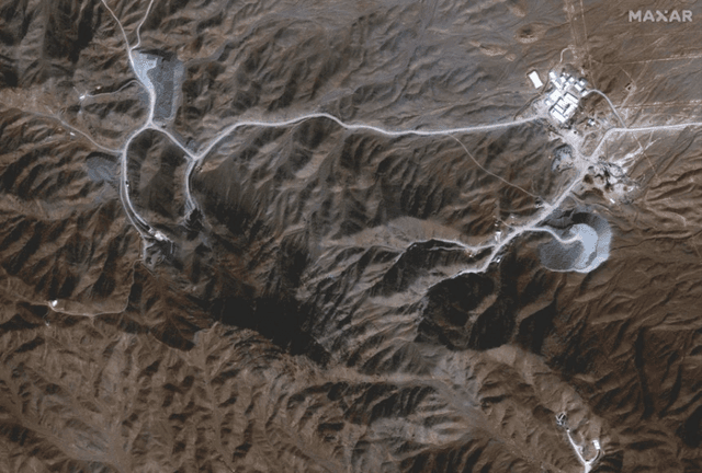 이란 "美·이스라엘, 나탄즈 핵시설 또 공격…방사능 누출 없어"