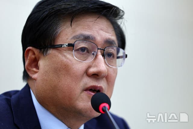 김성환 기후장관 "중동 위기 극복, 공공부터 승용차 5부제…취약계층 바우처 강화"