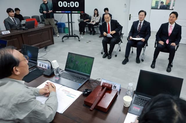 오세훈 "중도 확장 선대위 필요" 재차 강조, 지도부 2선 후퇴 강요는 아냐