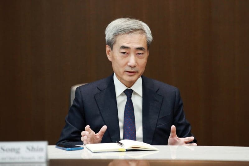 신현송, 한은 총재 지명…위기관리 '실전형 석학'의 과제