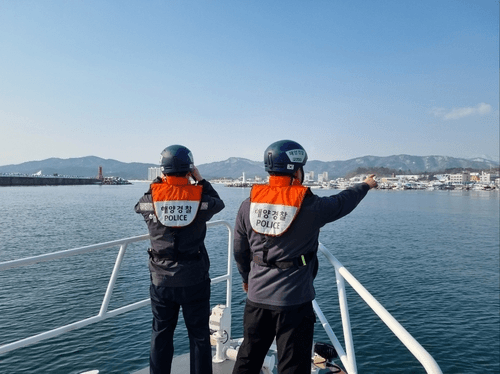 속초해경, 야간 레저객 '기준 미달' 문어·전복 불법 포획 적발