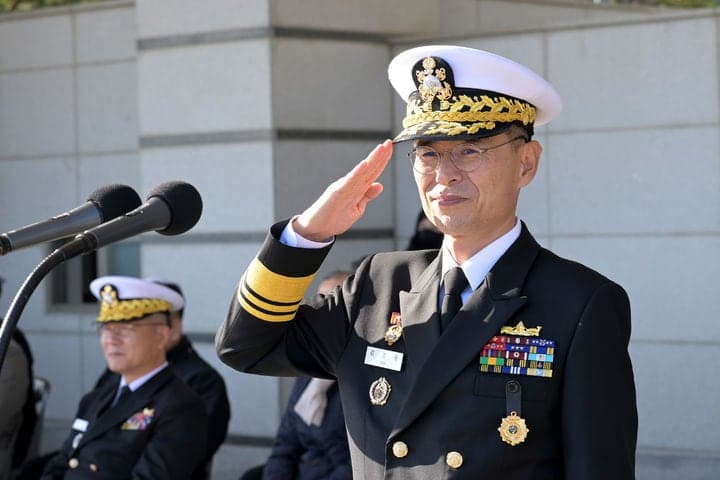 신임 해군참모총장에 김경률 해군작전사령관 내정…강동길 사의 19일만