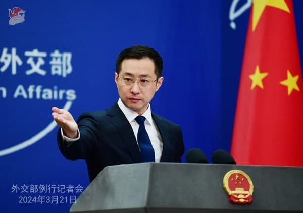 中, '호르무즈 개방' 美최후통첩에 "무력 중단" 촉구