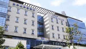 "자는데 왜 깨워" 광주 중학교서 동급생 2명에 흉기 휘두른 중학생 체포