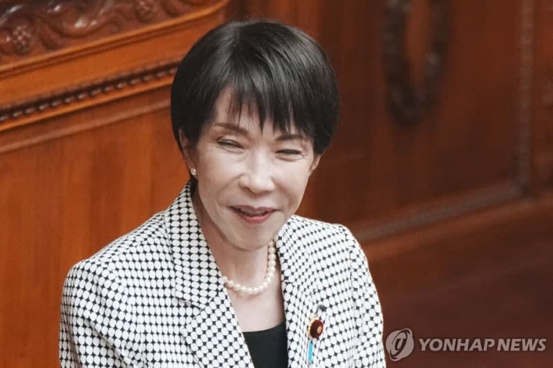 日 외교청서, 중국 '가장 중요'→'중요한 이웃나라'로 격하