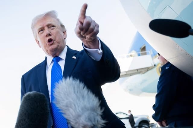 트럼프 "이란과 생산적 대화" 공격 5일간 유예…이란 "대화 없었다"