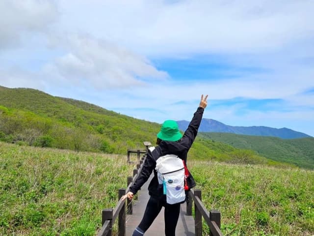 "혼산이 대세?" 승우여행사, 초보자 위한 '트레킹 비기너' 프로그램 출시