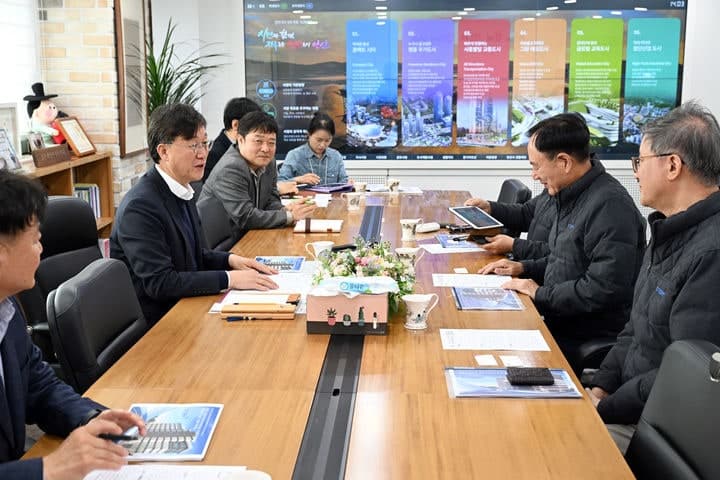 안산시-스톰테크, 본사 이전 및 제2공장 신축 투자 합의로 성장 비전 '맞손'