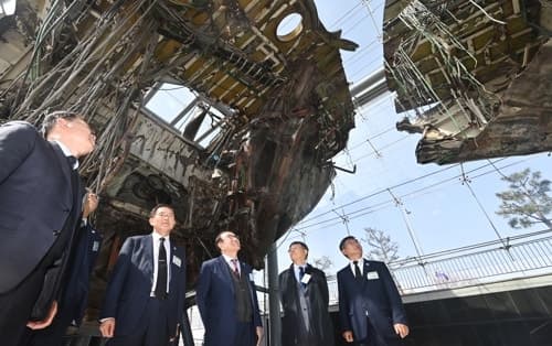 해군, 제16주기 천안함 46용사 추모식…국방차관 참석 "잊지 않을 것"