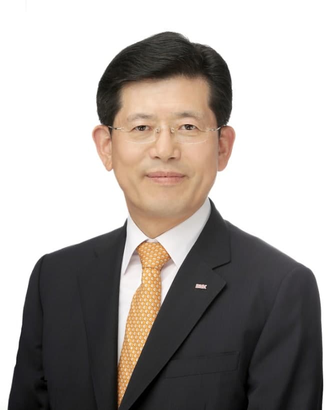 빈대인 BNK금융 회장 연임 확정…지배구조 손질하며 2기 출범