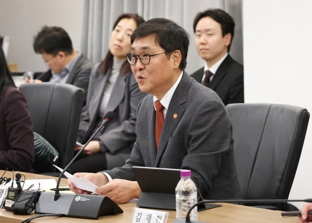 최휘영 문체부 장관 재산 177억 4위, 유홍준 관장 162억 5위