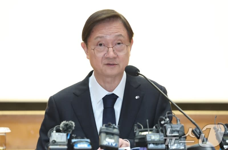 이찬진 금감원장 "사업자대출 유용 곧 점검…형사처벌도"