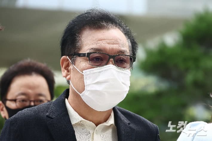 '건진법사 공천 청탁' 경북도의원, 1심 징역 1년…법정 구속