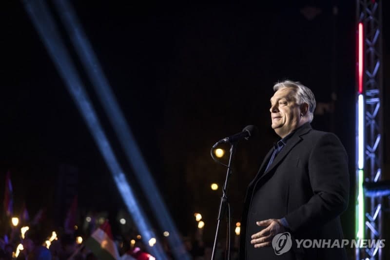 헝가리 총리 "우크라행 가스 공급 점진적 중단"