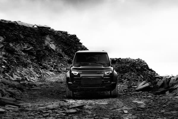 JLR 코리아, "올블랙 635마력" 디펜더 OCTA 블랙 2억4547만원에 출시