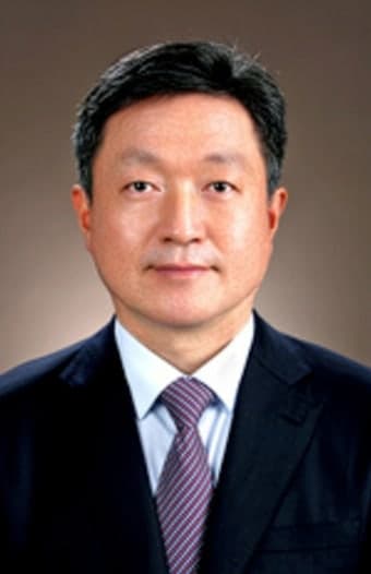 LG, 이사회 의장 사외이사 체제 전환 완료…박종수 교수 선임