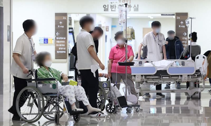 중동발 나프타 대란, 수액백 생산 차질로 의료대란 우려…식약처-수액3사 긴급 협의