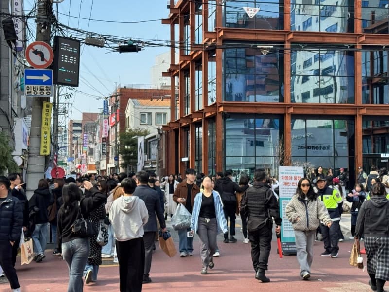 성동구 연무장길, 주말 오후 2시부터 6시까지 '성동형 보행 안전거리' 운영