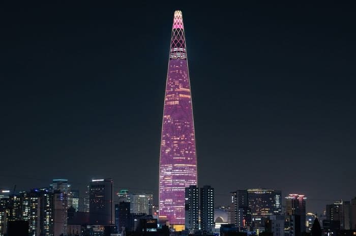 롯데물산, 3월 27일부터 '2026 스프링 인 잠실' 진행…석촌호수 벚꽃 라이트쇼