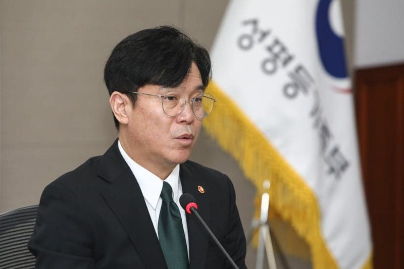 '배우자 출산휴가' 공백 메운 동료에 업무분담 지원금…고용보험 제도 정비