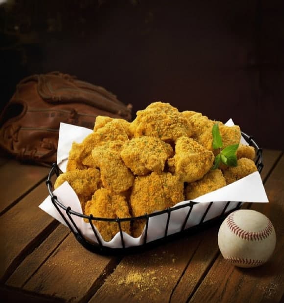 1200만 야구팬 잡아라! 식품·외식업계 '신바람'…굿즈까지 '팬심' 공략