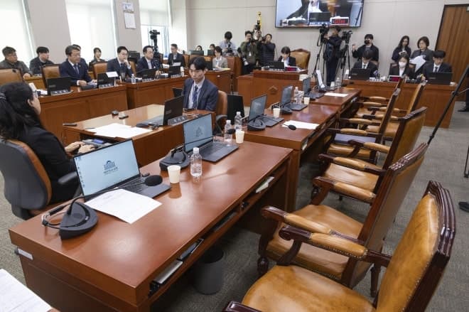 與, 李 수사 검사 등 102명 증인 채택… 野 “국조 위헌” 법적 대응