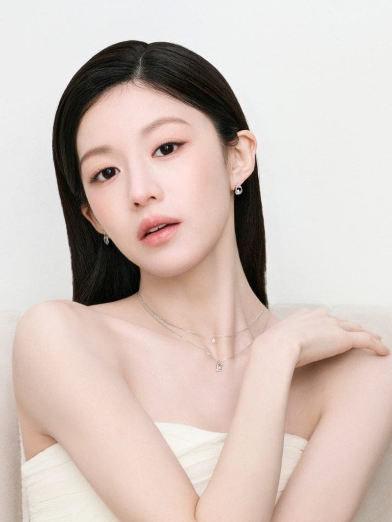 디디에 두보, "선물 수요 적중"…스테디셀러 '더블 디' 판매 30%↑