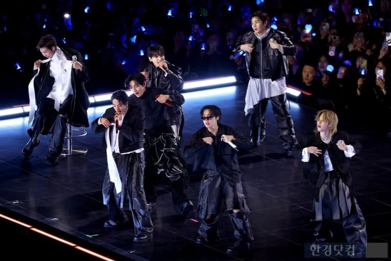 BTS 신곡 '스윔', '다이너마이트' 기록 넘고 英·美 차트 정조준…압도적 수치