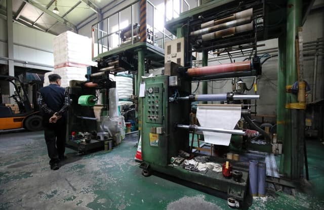 중동전쟁 장기화, 중소기업 피해 422건 접수…운송 차질 60% 육박