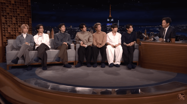 BTS 불러놓고 "여기 북한서 온 사람 있나?" 美 토크쇼, 인종차별 논란