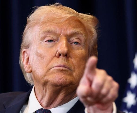 트럼프 "이란 공격 열흘 유예"…"대화 잘 되고 있다"