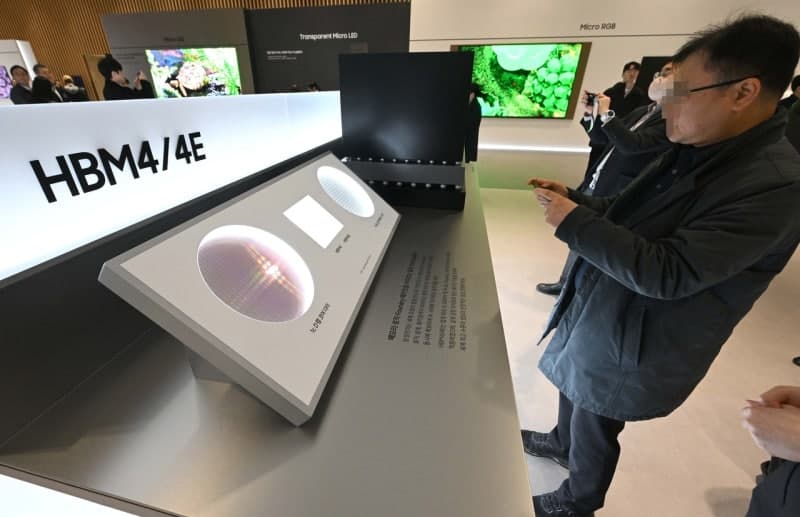 구글 '터보퀀트' 공개에 삼전·하닉 주가 급락…메모리 슈퍼사이클 악재 만났다