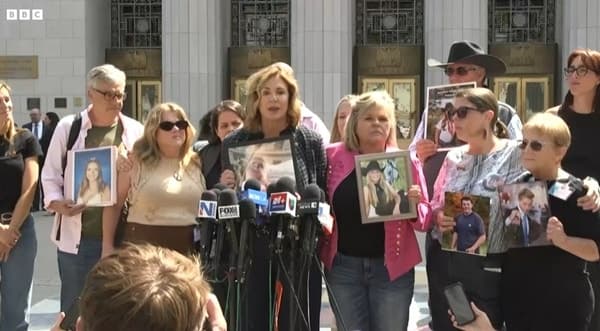 "유튜브-인스타 중독 만든 빅테크, 90억 배상" 美법원 첫 판단