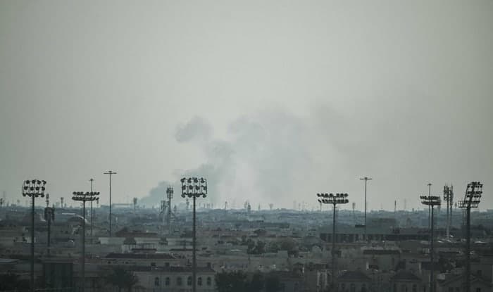 이란 미사일에 뚫린 중동 미군기지, "병사들 호텔 전전"…최소 1조 원 피해