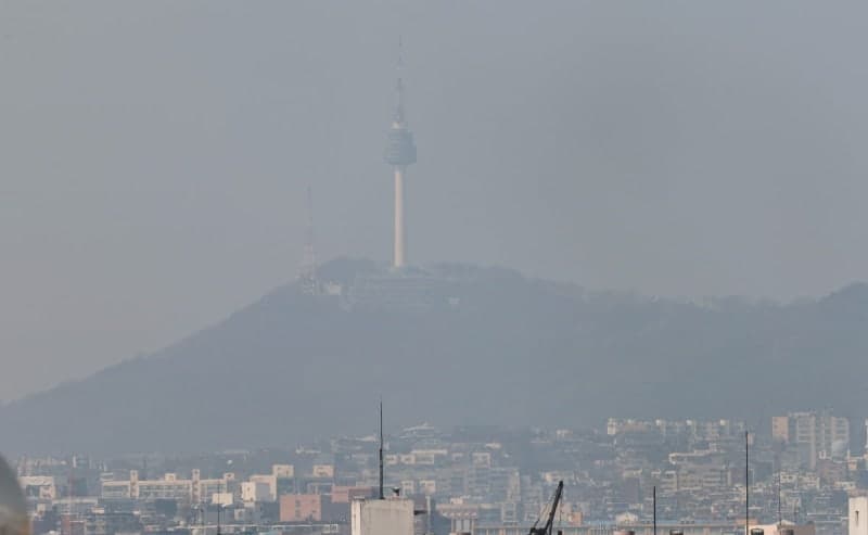 낮 최고 25도 완연한 봄…전국 미세먼지 '나쁨'