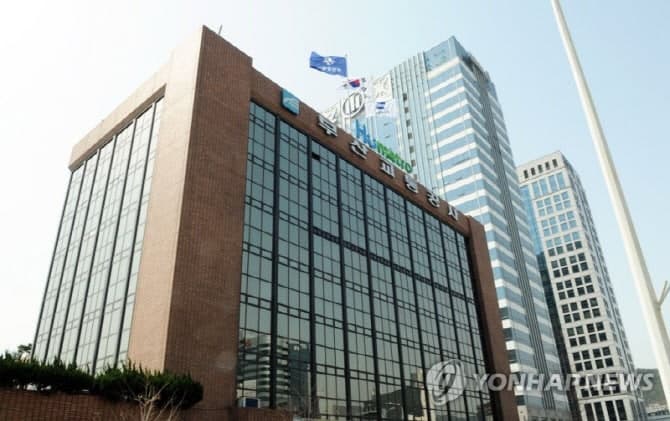 노동장관, 부산교통공사 방문…'원하청 공동교섭' 모범사례 현장 안착 점검