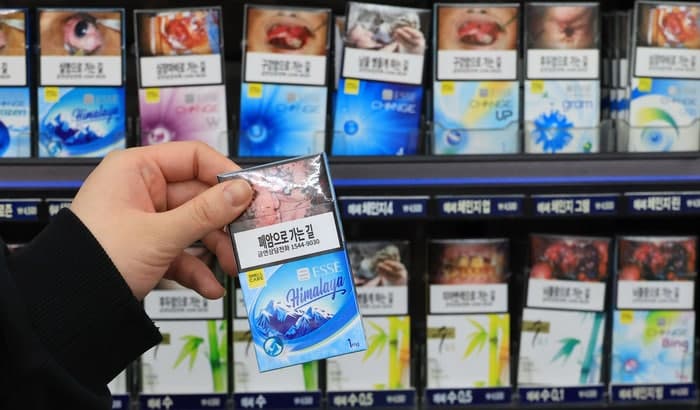 정부, 청년 건강관리 강화…"담뱃값 1만원대" 인상 및 술에 부담금 검토