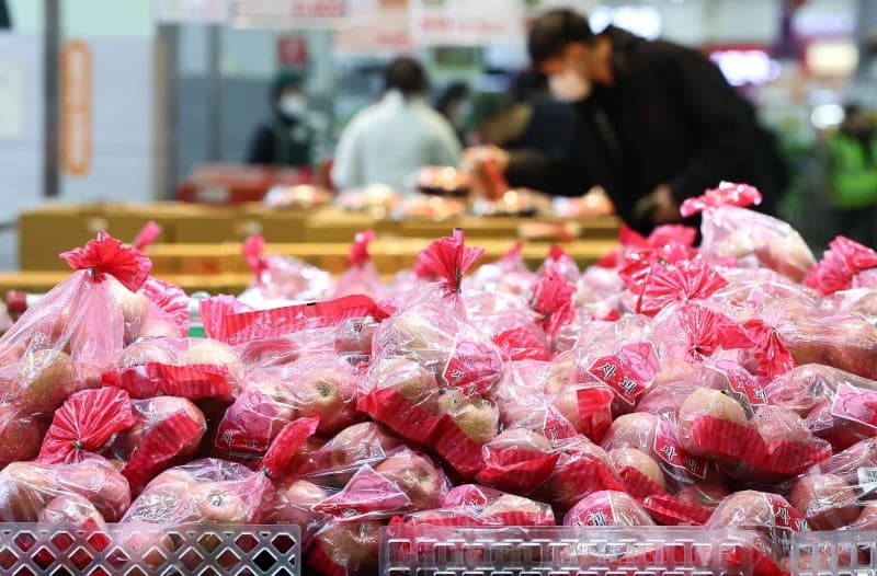 "설 선물 썩은 것만 가득"...2월 과일 소비자상담 69% 급증