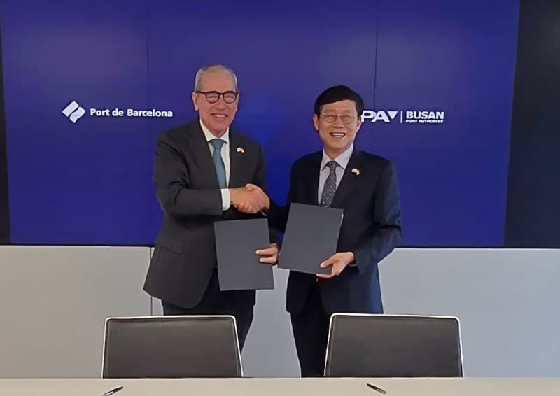 부산항-바르셀로나항, 자매항 협약 체결…"북아프리카 권역 진출 지원"