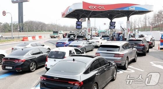 정부 "2차 최고가 틈타 '재고 폭리' 주유소 무관용 엄단"