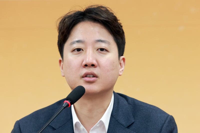 이준석 "파병 대신 무기(Iron) 보내자" 美 안보매체 기고…호르무즈 해협 항행 수호 제안