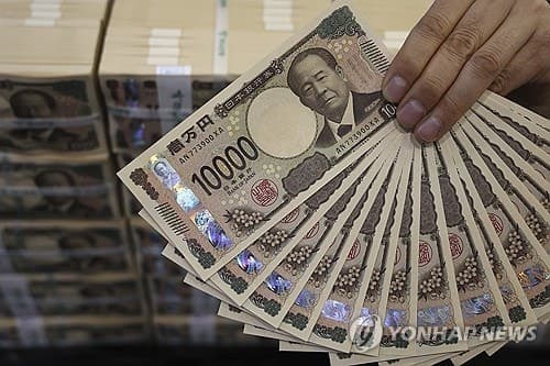 엔·달러 환율, 1년 8개월 만에 160엔 돌파…당국 개입 주목