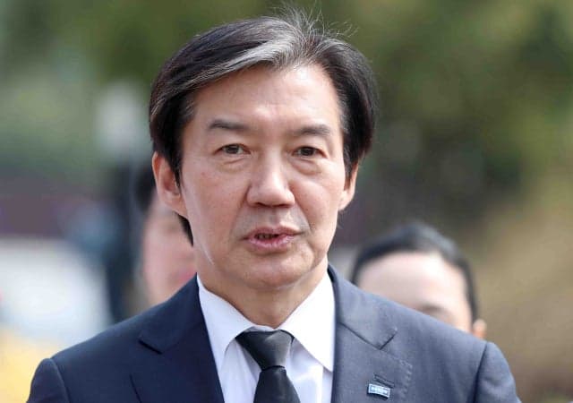 조국 “출퇴근 대중교통 한시 무료화” 이번 추경에 넣어야