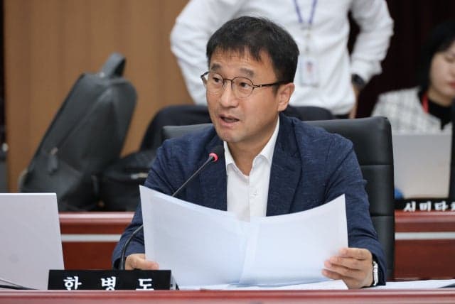 한병도 "배우자, 차명약국과 무관…월급받는 근무약사"