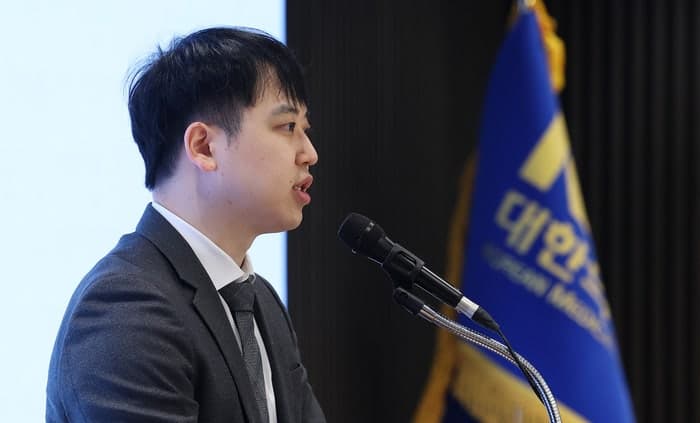 전공의노조 "병원 자본, '공짜 노동' 강요…전공의 인권 보장해야"