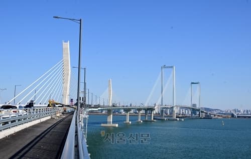 “글로벌 도시라더니”…청라하늘대교 무료화, 외국인 제외에 반발