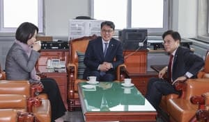 여야, 25조 추경 '전쟁 추경' 대립…"지금이 골든타임" vs "졸속 안돼"