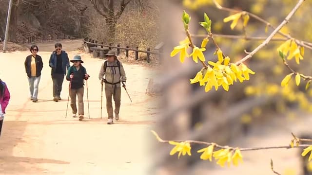 봄기운 완연한 휴일, 북한산 등산객 북적…해빙기 산악사고 주의